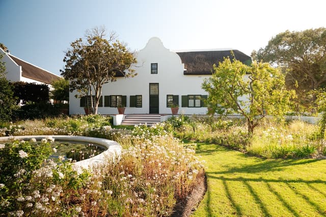 Estate & Garden